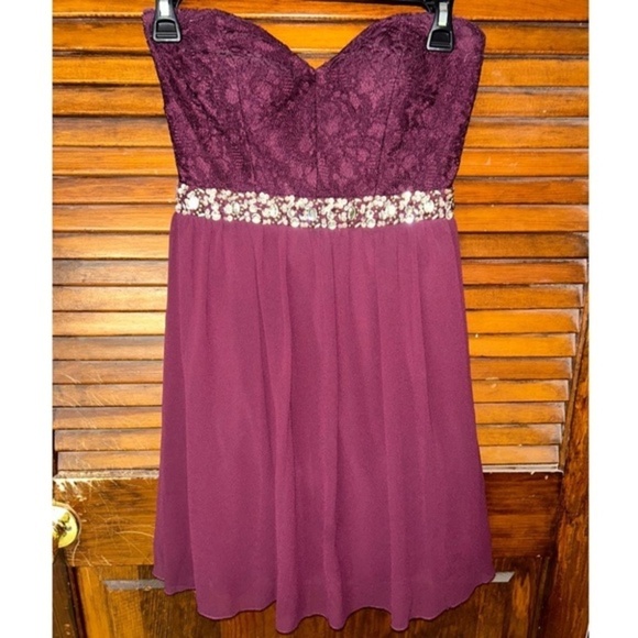 Speechless Juniors Maroon Red Cocktail Homecoming Dress Size 3 - Picture 1 of 7